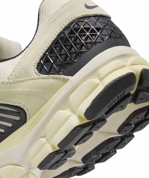 セール】ナイキ ズーム ボメロ 5 メンズシューズ / Nike Zoom Vomero 5