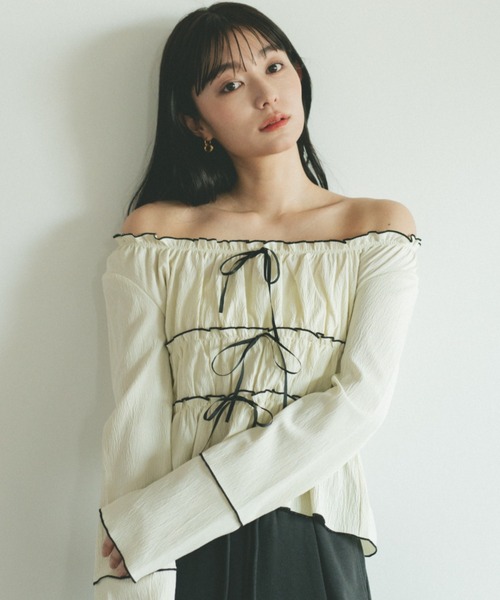 【THEAIRTOWN】オフショルダーシャーリングシャツトップ♡ 楽天市場】シャーリング オフショル（Tシャツ・カットソー