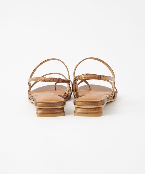 green label relaxing（グリーンレーベルリラクシング）の「ナロウベルト トングサンダル（2.5cmヒール）（サンダル・レディース・ブラック/レッド/ゴールド・S/M/L/XL）」の10枚目の写真