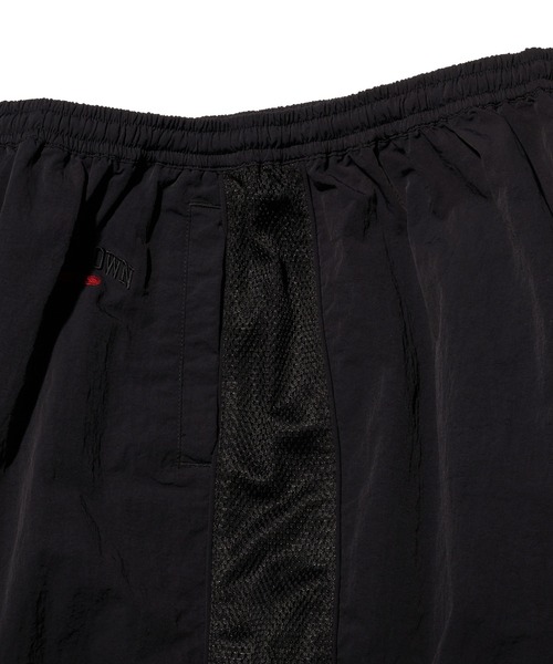 FIRST DOWN(ファーストダウン)の「タスランナイロン トラックパンツ(その他パンツ・メンズ・ブラック/レオパード/ネイビー・XL/L/M)」の5枚目の写真