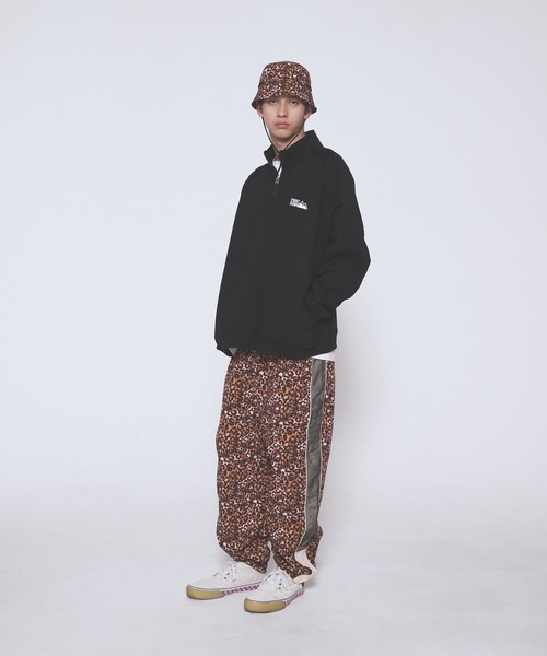 FIRST DOWN(ファーストダウン)の「タスランナイロン トラックパンツ(その他パンツ・メンズ・ブラック/レオパード/ネイビー・XL/L/M)」の15枚目の写真