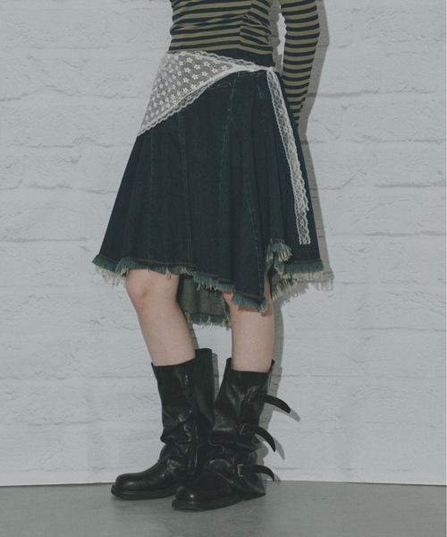 SHAGGIE（シャギー）の「スタッズ付きカットオフミディスカート（デニムスカート・レディース・ブルー/ネイビー・FREE）」の16枚目の写真