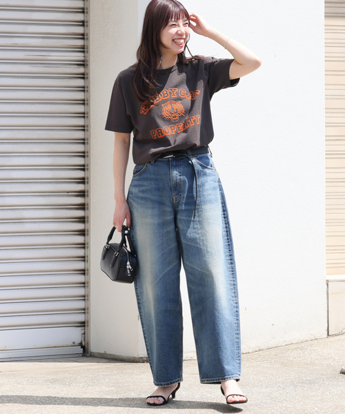 MIXTA(ミクスタ)の「別注【MIXTA/ミクスタ】Tシャツ(Tシャツ/カットソー・レディース・ブラック/ホワイト/キャメル/ピンク・MEDIUM)」の13枚目の写真