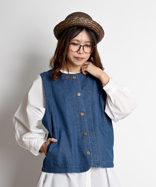 MARAI(マーライ)の「前開きボタン デニムベスト(ベスト・レディース・ブルー/ベージュ/ネイビー・フリー)」の20枚目の写真