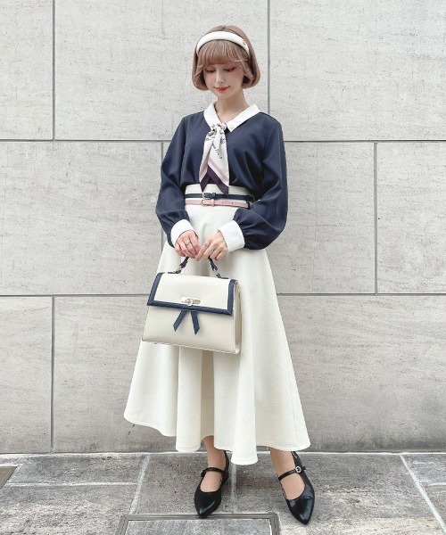 an another angelus（アンアナザーアンジェラス）の「クロスタイデザインバッグ/ fint　フィント（ハンドバッグ・レディース・ホワイト×ネイビー/ブラック×ホワイト・FREE）」の13枚目の写真