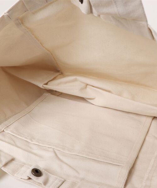 A by MAGASIN DE MODE(エーバイマガジンデモード)の「【A by MAGASIN DE MODE】e.e.p.キュービックトート SNBD(トートバッグ・レディース・アイボリー/ブラック/カーキ/グレー/ブルー/レッド・FREE)」の11枚目の写真