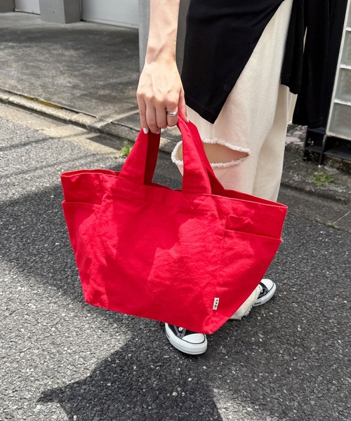 A by MAGASIN DE MODE(エーバイマガジンデモード)の「【A by MAGASIN DE MODE】e.e.p.キュービックトート SNBD(トートバッグ・レディース・アイボリー/ブラック/カーキ/グレー/ブルー/レッド・FREE)」の12枚目の写真