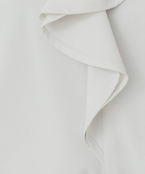 index(インデックス)の「フリルバーデザインブラウス【洗濯機洗い可/イージーアイロン/防シワ】(シャツ/ブラウス・レディース・ナチュラル/パープル/ネイビー/ホワイト系9・36/38/40/42)」の8枚目の写真