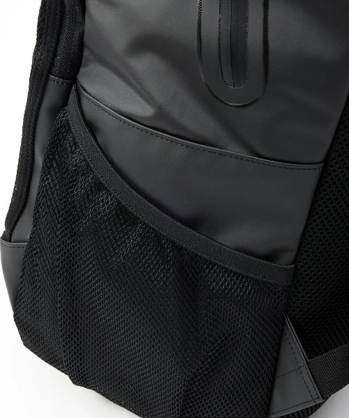 BILLABONG（ビラボン）の「BILLABONG メンズ 【A/DIV.】 UTILITY MESH DAYBAG バックパック/リュック 【2025年春夏モデル】/ビラボンロゴバックパック・リュック（バックパック/リュック・メンズ・ブラック・FREE）」の9枚目の写真
