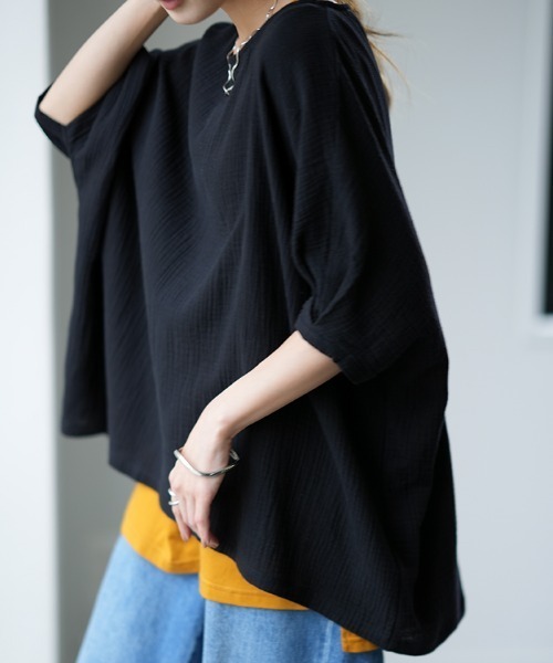 HUG.U(ハグユー)の「ふんわり。ダブルガーゼ Tシャツ(Tシャツ/カットソー・レディース・モカ/ブルー/ブラック/パープル/ホワイト・FREE)」の3枚目の写真