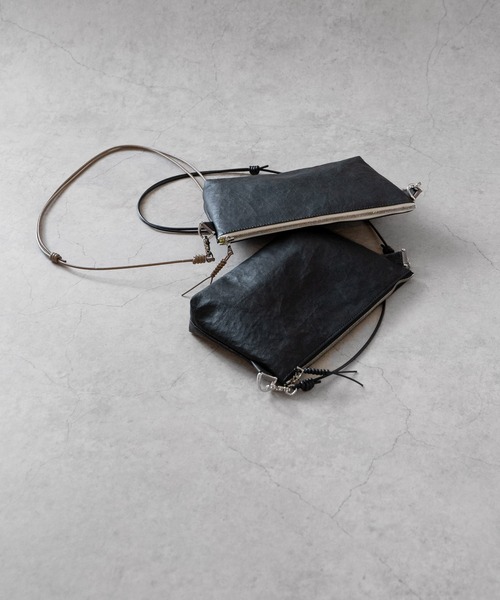 Senti(センティ)の「【 SENTI 】Dyneema(R) Leather 2WAY SACOCHE 超軽量ダイニーマレザー2WAYサコッシュ 3033(ショルダーバッグ・メンズ・ブラック系その他/ブラック・FREE)」の3枚目の写真