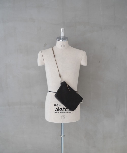 Senti(センティ)の「【 SENTI 】Dyneema(R) Leather 2WAY SACOCHE 超軽量ダイニーマレザー2WAYサコッシュ 3033(ショルダーバッグ・メンズ・ブラック系その他/ブラック・FREE)」の16枚目の写真
