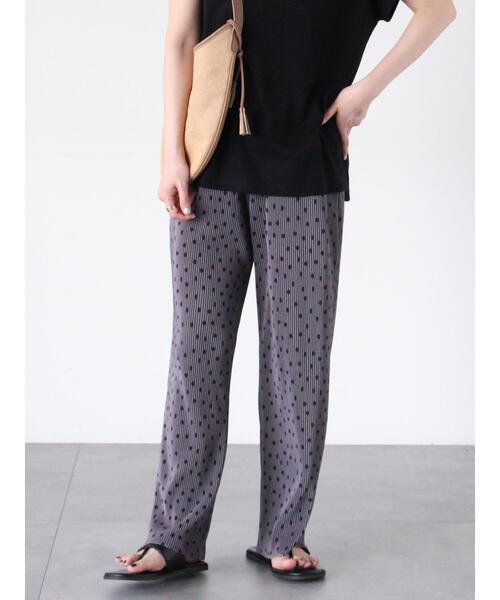 Lugnoncure（ルノンキュール）の「【セルフカット】柄アソートプリーツパンツ（その他パンツ・レディース・ブラック/ブラウン/グレー/オフホワイト・F）」の3枚目の写真