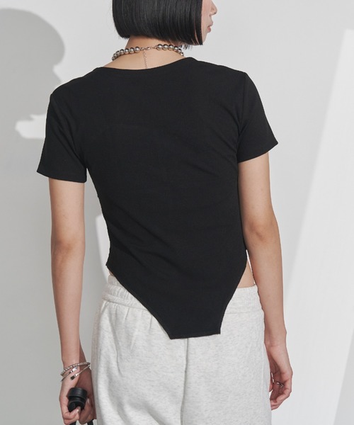 Solace（ソレイス）の「スクエアネックスリムテレコリブTシャツ（Tシャツ/カットソー・レディース・ブラック/ホワイト・FREE）」の4枚目の写真
