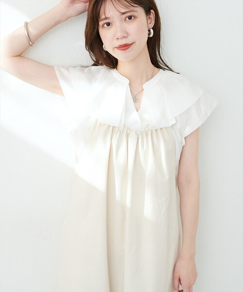 natural couture（ナチュラルクチュール）の「タックフリル衿スキッパーあきブラウス（シャツ/ブラウス・レディース・ラベンダー/ブルー/ブラック/オフホワイト・FREE）」の6枚目の写真