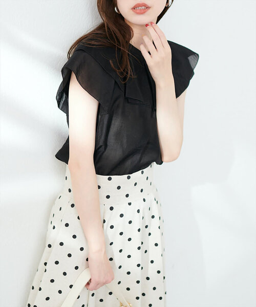 natural couture（ナチュラルクチュール）の「タックフリル衿スキッパーあきブラウス（シャツ/ブラウス・レディース・ラベンダー/ブルー/ブラック/オフホワイト・FREE）」の10枚目の写真