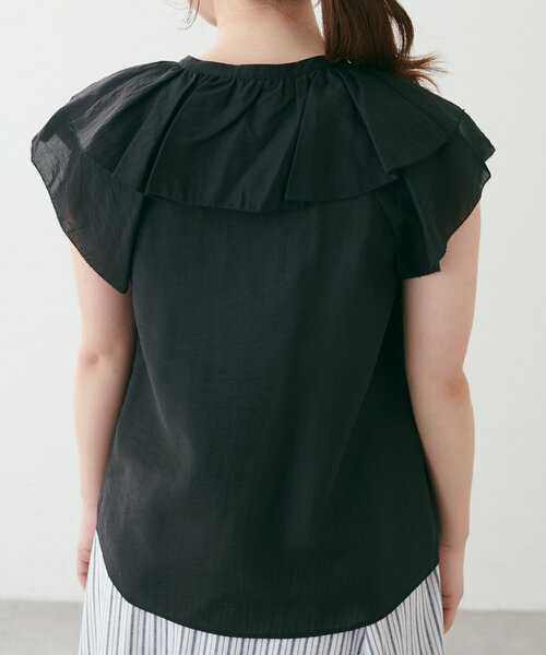 natural couture（ナチュラルクチュール）の「タックフリル衿スキッパーあきブラウス（シャツ/ブラウス・レディース・ラベンダー/ブルー/ブラック/オフホワイト・FREE）」の14枚目の写真