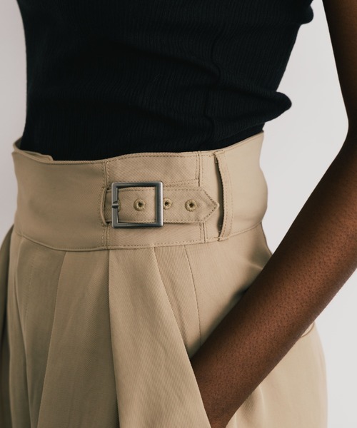 CREDONA(クレドナ)の「ACETATE GURKHA PANTS/アセテートグルカパンツ(スラックス・レディース・ブラック/アイボリー/ベージュ・0/1)」の18枚目の写真