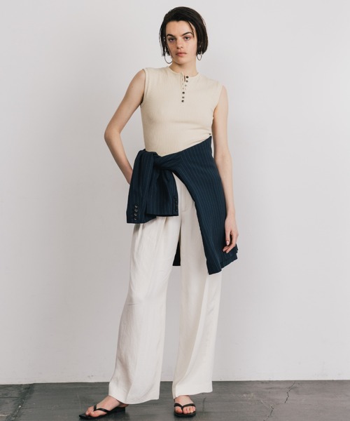 CREDONA(クレドナ)の「ACETATE GURKHA PANTS/アセテートグルカパンツ(スラックス・レディース・ブラック/アイボリー/ベージュ・0/1)」の4枚目の写真