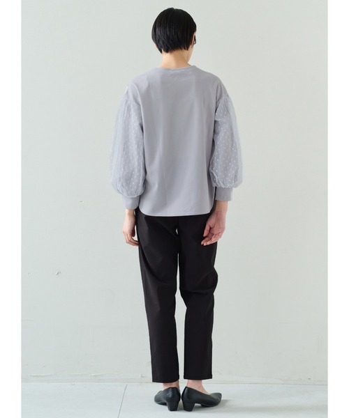 IEDIT(イディット)の「IEDIT 袖チュール重ねのカットソージョーゼットトップス(その他トップス・レディース・ホワイト/グレー・M/L/LL/3L/S)」の5枚目の写真