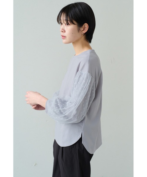 IEDIT(イディット)の「IEDIT 袖チュール重ねのカットソージョーゼットトップス(その他トップス・レディース・ホワイト/グレー・M/L/LL/3L/S)」の7枚目の写真