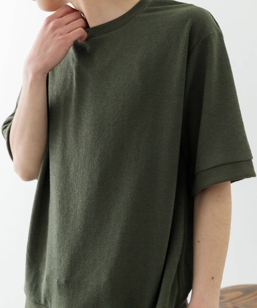 ITEMS URBANRESEARCH（アイテムズ アーバンリサーチ）の「クレープジョーゼットクルーネック Tシャツ（Tシャツ/カットソー・メンズ・ベージュ/チャコールグレー/カーキ/ブラック・SMALL/MEDIUM/LARGE）」の22枚目の写真