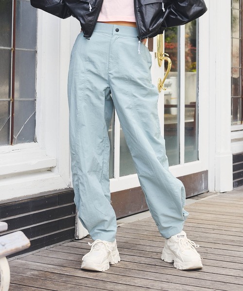 DURAS(デュラス)の「ナイロンスノーパンツ(カーゴパンツ・レディース・グリーン/ベージュ/チャコール・SMALL/MEDIUM)」の6枚目の写真