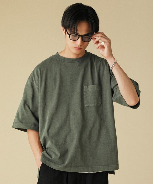 VERON(ヴァロン)の「ピグメント米綿(USAコットン)天竺グラスポケット付きクルーネック半袖ボクシーTシャツ(Tシャツ/カットソー・メンズ・スミクロ/ブラック/オリーブ/グレー・L/M)」の4枚目の写真