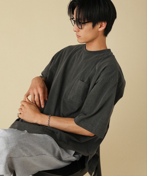 VERON(ヴァロン)の「ピグメント米綿(USAコットン)天竺グラスポケット付きクルーネック半袖ボクシーTシャツ(Tシャツ/カットソー・メンズ・スミクロ/ブラック/オリーブ/グレー・L/M)」の21枚目の写真