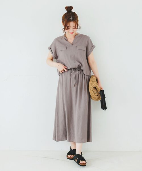 le.coeur blanc(ルクールブラン)の「《手洗い可能》リネンライクフロントポケットワンピース(ワンピース・レディース・モカ/ダークグレー・38)」の4枚目の写真