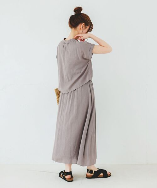 le.coeur blanc(ルクールブラン)の「《手洗い可能》リネンライクフロントポケットワンピース(ワンピース・レディース・モカ/ダークグレー・38)」の7枚目の写真
