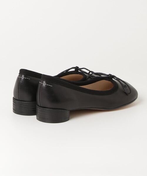 MM6 Maison Margiela（ｴﾑｴﾑｼｯｸｽ ﾒｿﾞﾝ ﾏﾙｼﾞｪﾗ）の「MM6 MAISON MARGIELA / エムエムシックス メゾンマルジェラ：【レディース】BALLET SHOE：S59WZ0096-P3628[ANN]（パンプス・レディース・ブラック・37）」の2枚目の写真