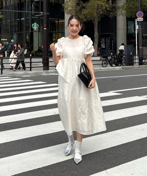 ANDRESD（アンドレスド）の「バブルスリーブジャガードドレス / bubble sleeve jacquard dress（ドレス・レディース・ピンク/グレー/ブラック/ブロンズ/イエロー/ライトグレー/ベージュ/ブラック×ホワイト/アイボリー・S/M/L/MT/LT）」の12枚目の写真
