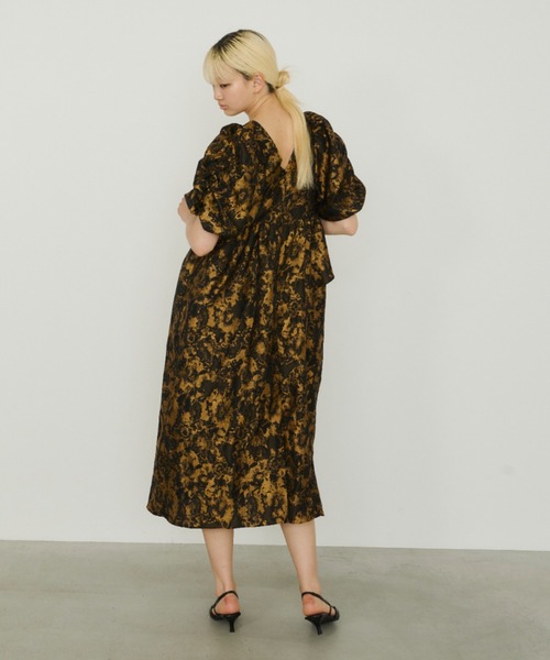 bubble sleeve jacquard dress / バブルスリーブジャガード