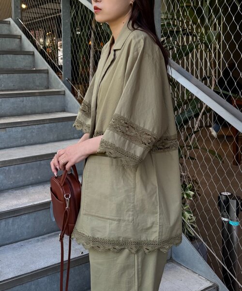 CIAOPANIC TYPY(チャオパニックティピー)の「切替レースオーバー5分袖ジャケット(シャツ/ブラウス・レディース・カーキ/ブラック/ホワイト/ブラウン・SMALL/MEDIUM)」の15枚目の写真