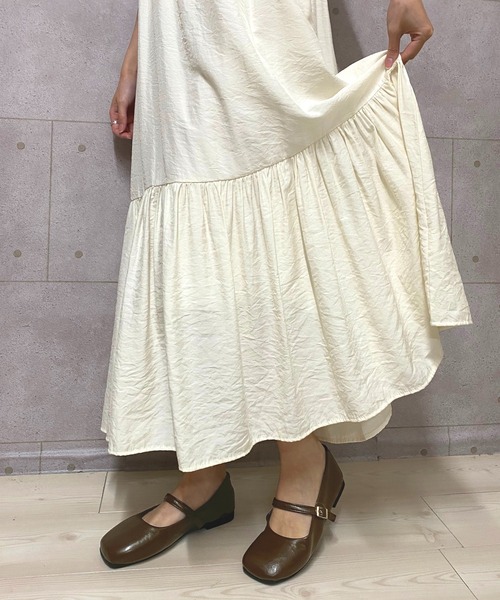 NANEA(ナネア)の「スクエアトゥメリージェーンパンプス(パンプス・レディース・ブラック/シルバー/ブラウン・X-LARGE/LARGE/MEDIUM/SMALL)」の15枚目の写真