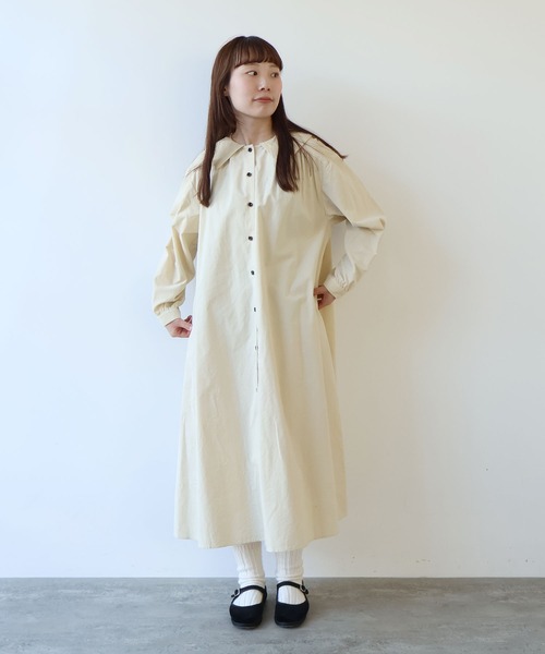 bulle de savon（ビュルデサボン）の「21Wシャツコール 角衿ギャザーワンピース（ワンピース・レディース・ブルー/チャコールグレー/キナリ・FREE）」の22枚目の写真