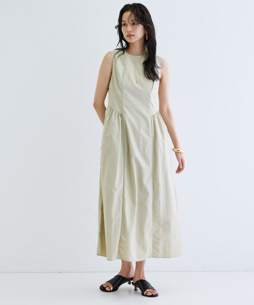 GALLEST(ギャレスト)の「ナイロンタスランワンピース(ワンピース・レディース・ブラック/ベージュ・38)」の4枚目の写真