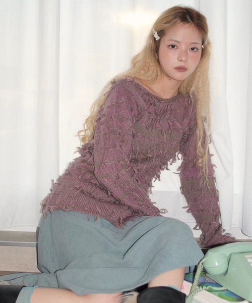 musubore(ムスボレ)の「fringe shaggy knit / フリンジシャギーニット(ニット/セーター・レディース・グレー/パープル/クリーム・FREE)」の3枚目の写真