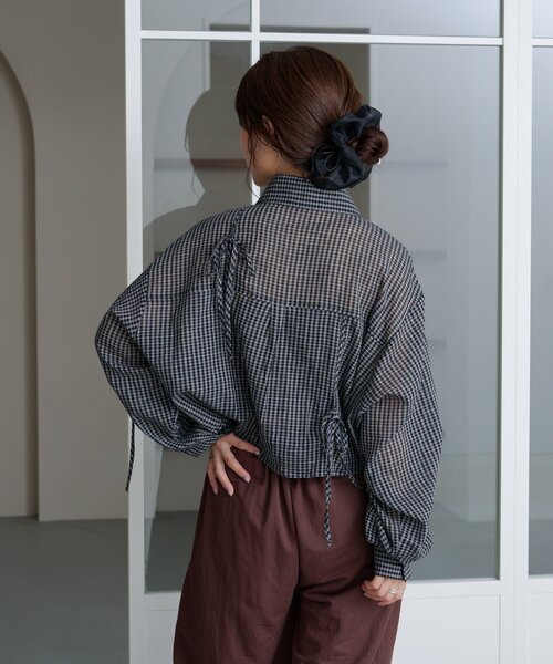 Kastane（カスタネ）の「【新色追加/S.Mサイズ展開】チェックギャザーシャツ（シャツ/ブラウス・レディース・ブルー/ブラック/ブラウン/ネイビー/ブラック系その他・SMALL/MEDIUM）」の6枚目の写真