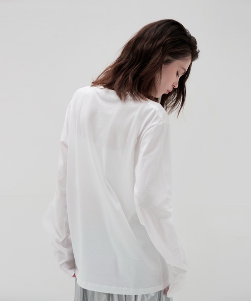 BLACK SCORE(ブラックスコア)の「BLACK SCORE × DRESSLAVE / 20th round cat long tee(アニバーサリー ラウンドキャットロングスリーブTシャツ BSL UNISEX LS T-SHIRT)(Tシャツ/カットソー・レディース・ホワイト・36)」の13枚目の写真