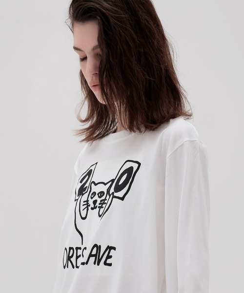 BLACK SCORE(ブラックスコア)の「BLACK SCORE × DRESSLAVE / 20th round cat long tee(アニバーサリー ラウンドキャットロングスリーブTシャツ BSL UNISEX LS T-SHIRT)(Tシャツ/カットソー・レディース・ホワイト・36)」の2枚目の写真