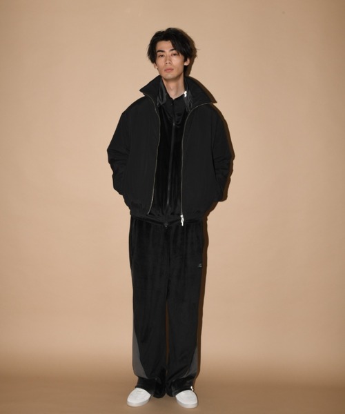 SUPERTHANKS（スーパーサンクス）の「Wファスナージャケットブルゾン(コットンナイロン)Zip-up Padded Short Jacket（ブルゾン・メンズ・ブラック/グレイッシュベージュ/チャコールグレー・L/M/S）」の6枚目の写真