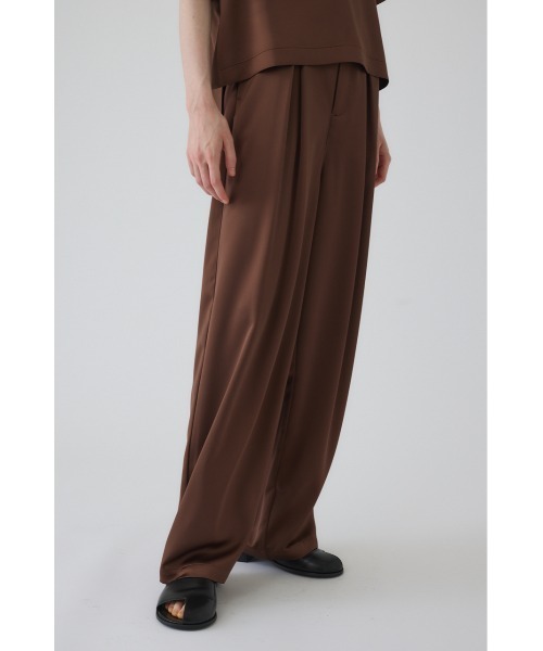 Round silhouette satin PT ラウンドシルエットサテンパンツ