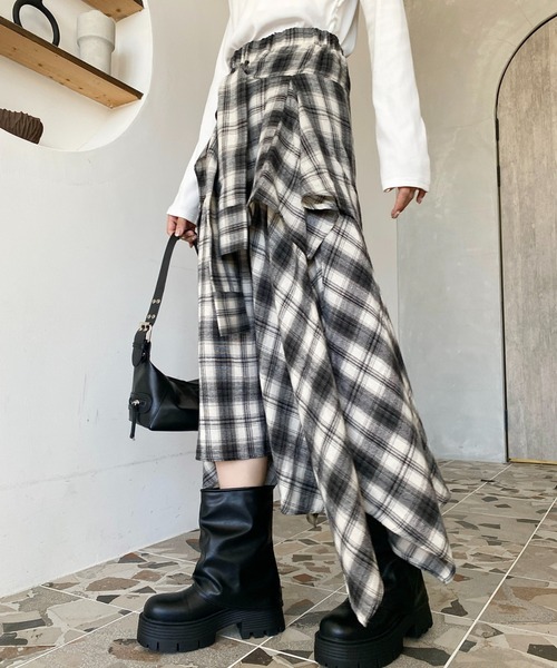 セール】ラップ風ランダムヘムチェックスカート（スカート）｜moment+