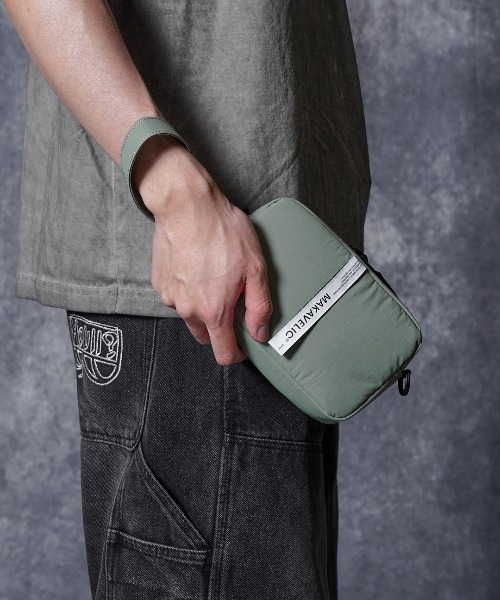 MAKAVELIC(マキャベリック)の「Core 2way Shoulder Bag(バックパック/リュック・メンズ・ダークネイビー/カーキ・ONESIZE)」の9枚目の写真