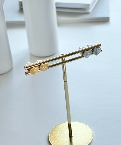 ciite' surgical stainless(シーテサージカルステンレス)の「【 金属アレルギー対応 】グリッターハートピアス サージカルステンレス(両耳用)(ピアス(両耳用)・レディース・ゴールド/シルバー・FREE)」の19枚目の写真