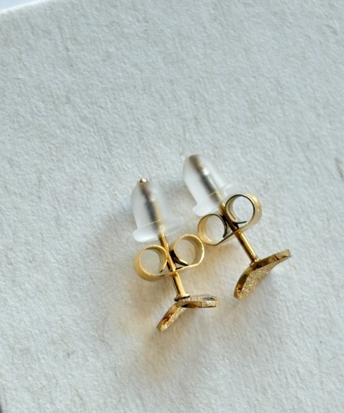 ciite' surgical stainless(シーテサージカルステンレス)の「【 金属アレルギー対応 】グリッターハートピアス サージカルステンレス(両耳用)(ピアス(両耳用)・レディース・ゴールド/シルバー・FREE)」の18枚目の写真