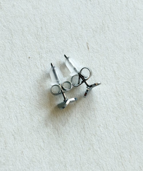 ciite' surgical stainless(シーテサージカルステンレス)の「【 金属アレルギー対応 】グリッターハートピアス サージカルステンレス(両耳用)(ピアス(両耳用)・レディース・ゴールド/シルバー・FREE)」の17枚目の写真