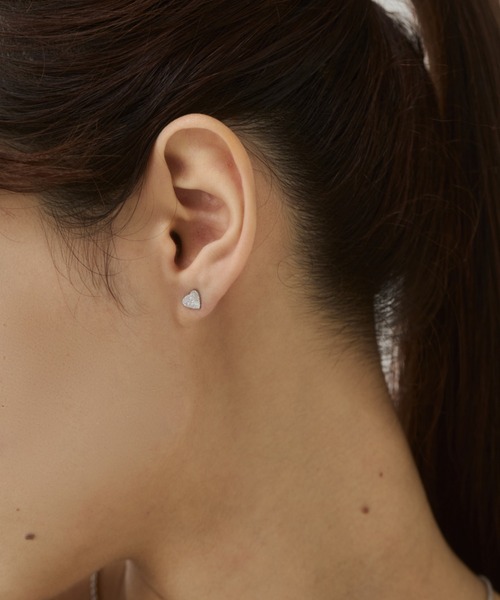 ciite' surgical stainless(シーテサージカルステンレス)の「【 金属アレルギー対応 】グリッターハートピアス サージカルステンレス(両耳用)(ピアス(両耳用)・レディース・ゴールド/シルバー・FREE)」の13枚目の写真